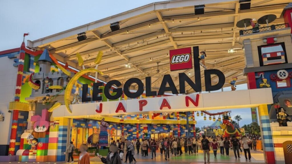 レゴランドジャパンの入場ゲート