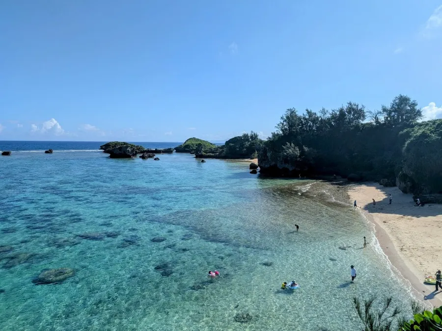 沖縄の海の写真